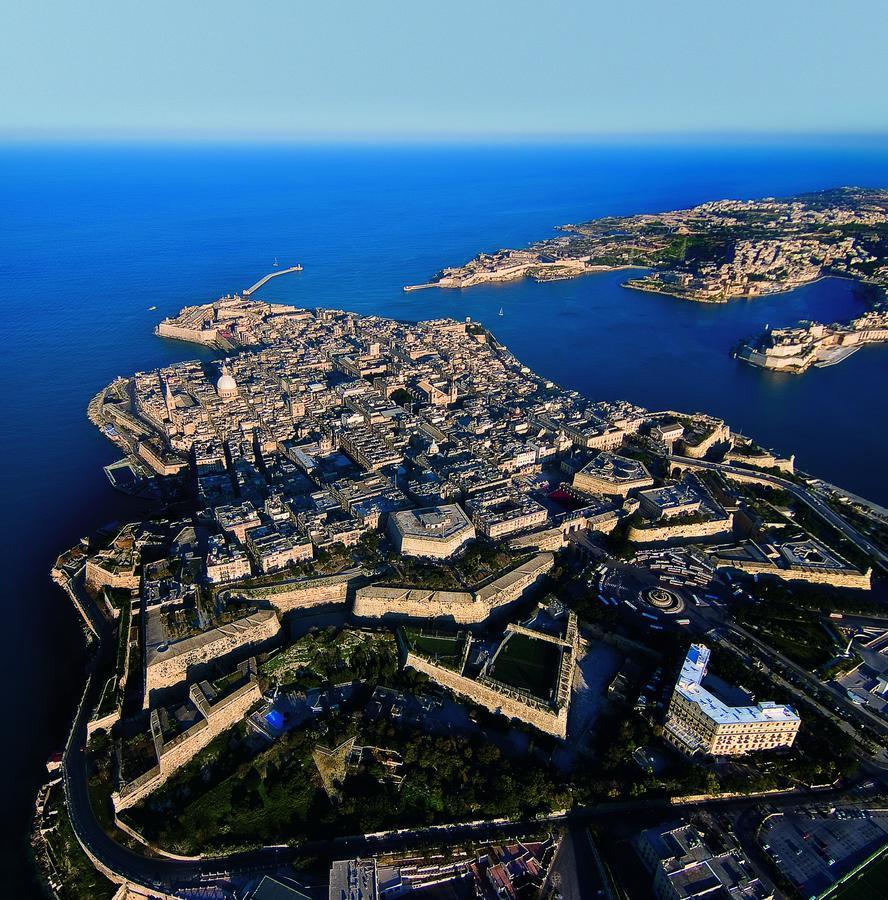 Spinola Bay Top Floor Seafront 3 Bedroom Apartment With Panoramic Sea Views - By Getawaysmalta Saint Julian's Exterior photo